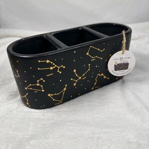 Isaac Jacobs Black and Gold Constellation Organizer Make up